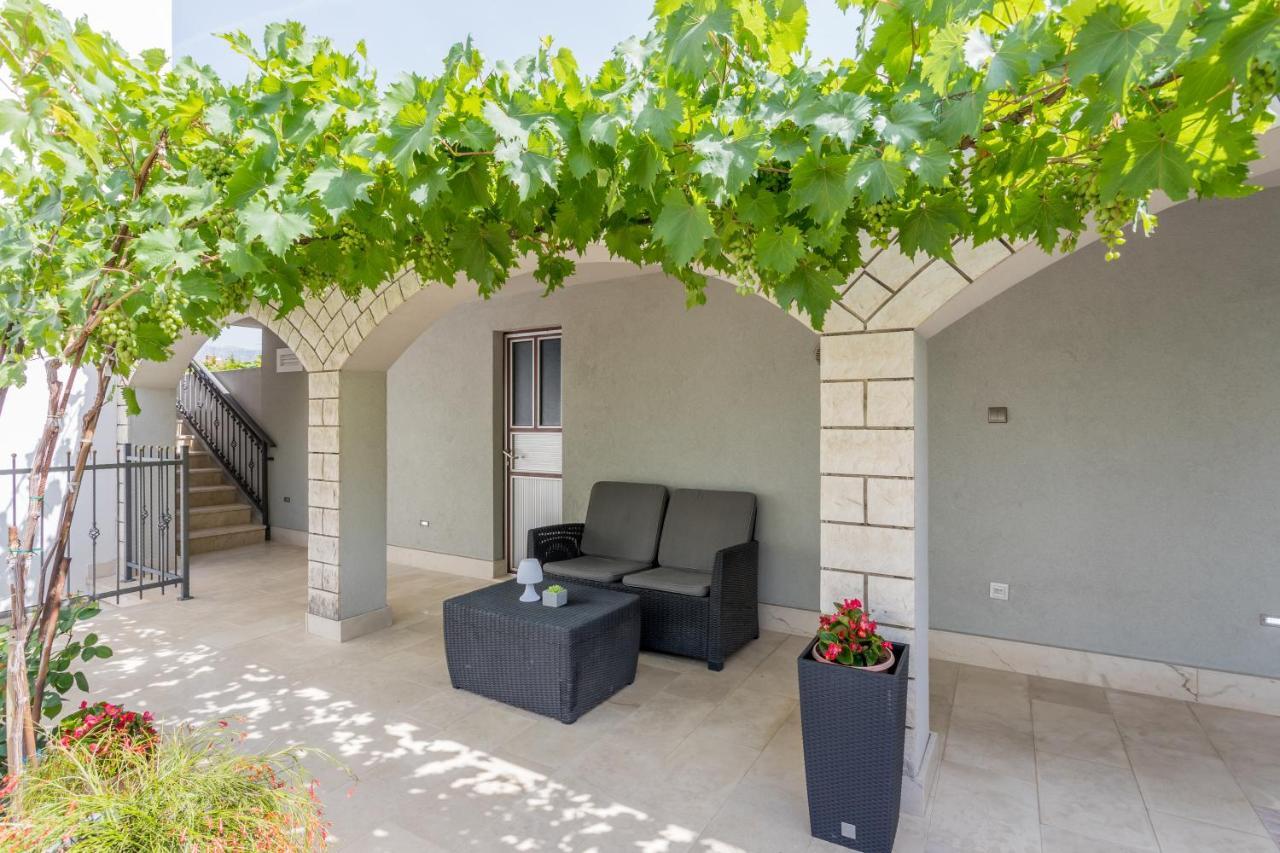 Garden Apartment Dina With Free Parking Split Exterior foto